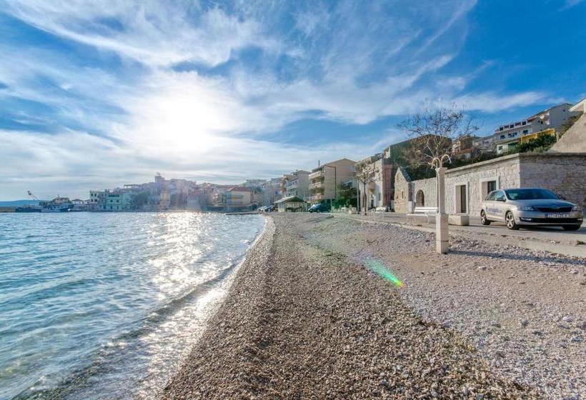 Apartment On The Beach