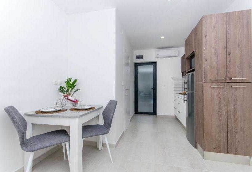 Apartment On The Beach