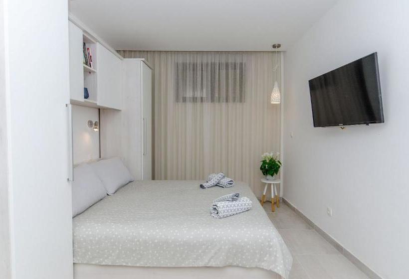 Apartment On The Beach