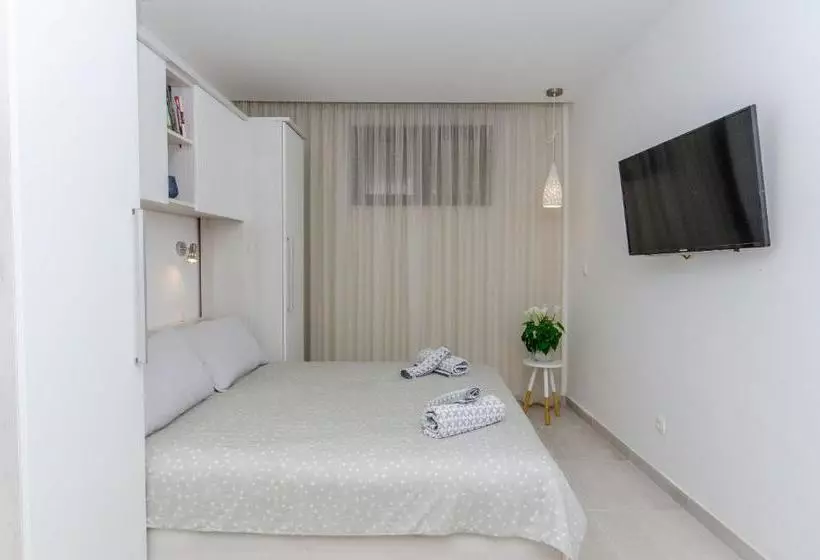 Apartment On The Beach