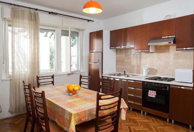 Apartment Lidija