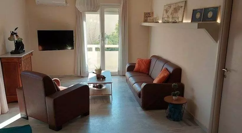 Krystal Apartment