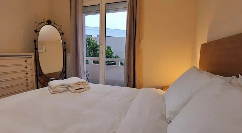 Krystal Apartment