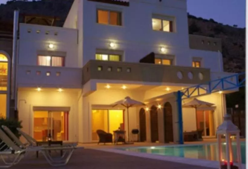 Villa Kivotos