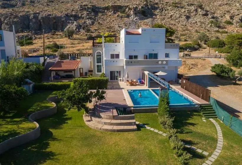 Villa Kivotos