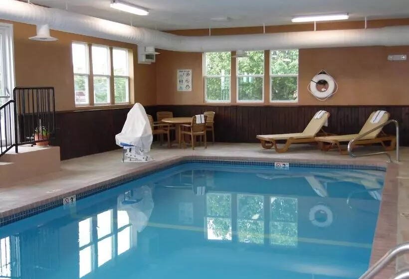 ホテル Best Western Teal Lake Inn