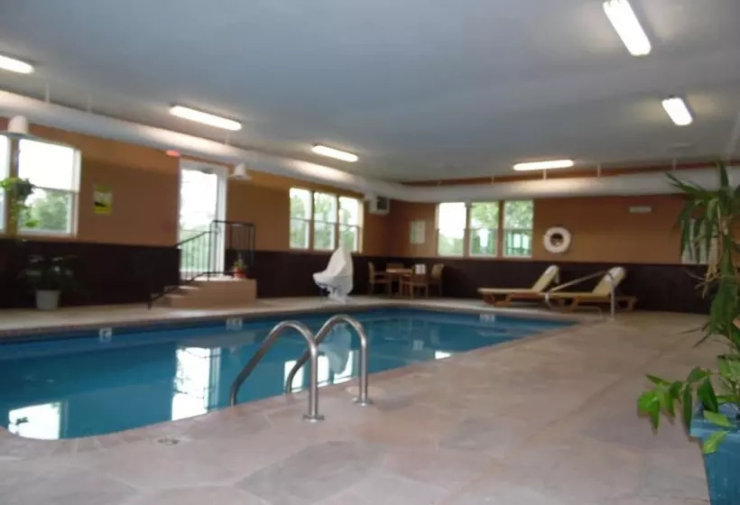 ホテル Best Western Teal Lake Inn