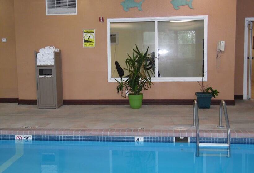 호텔 Best Western Teal Lake Inn