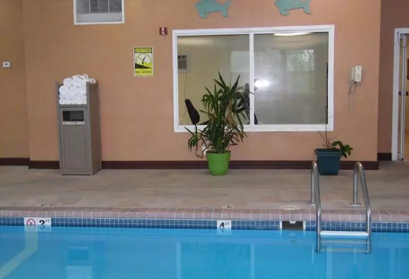 ホテル Best Western Teal Lake Inn