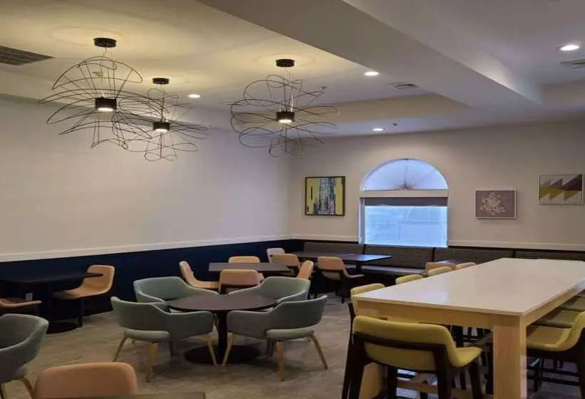 호텔 Best Western Watertown