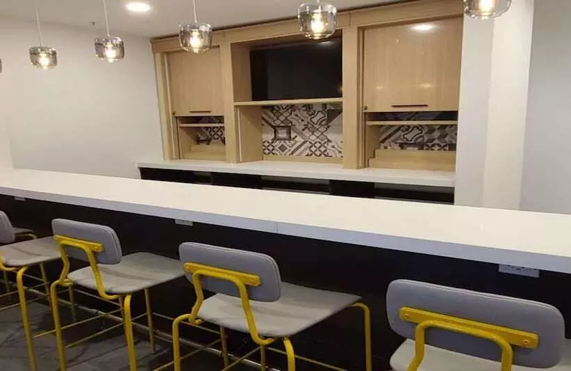 호텔 Best Western Watertown