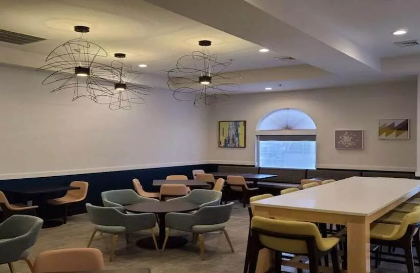 호텔 Best Western Watertown