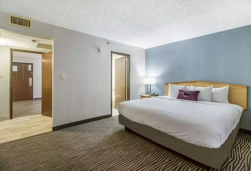 Clarion Hotel Jackson Northwest