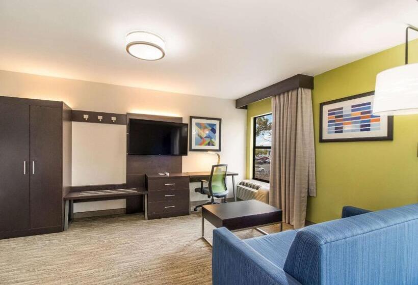 בית מלון כפרי Clarion Pointe New Bern