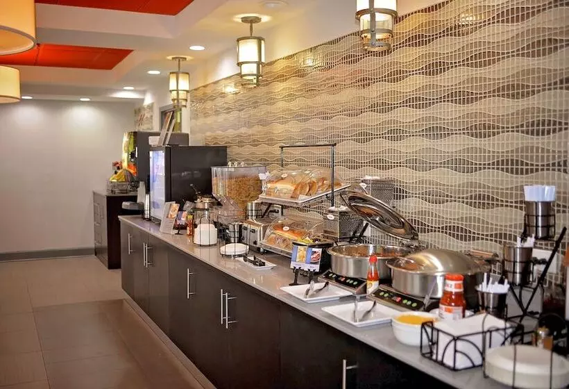 בית מלון כפרי Comfort Inn & Suites Carrollton