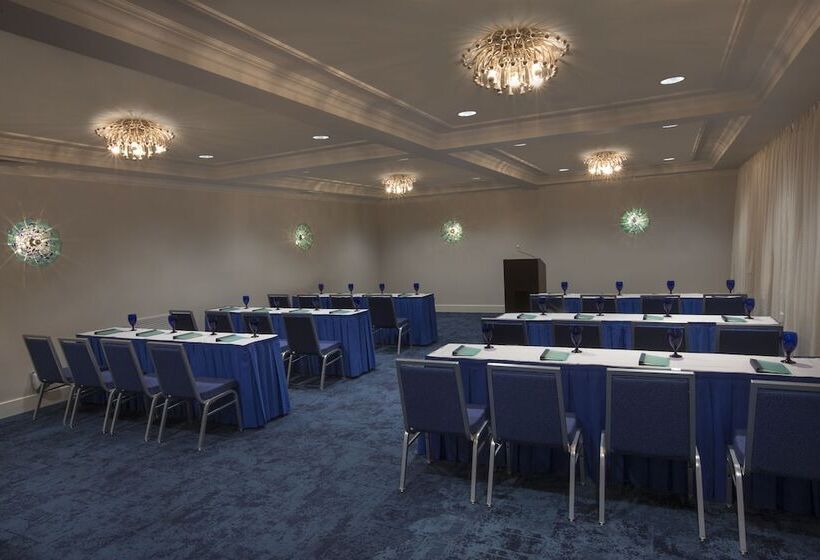 Отель Delray Sands Resort