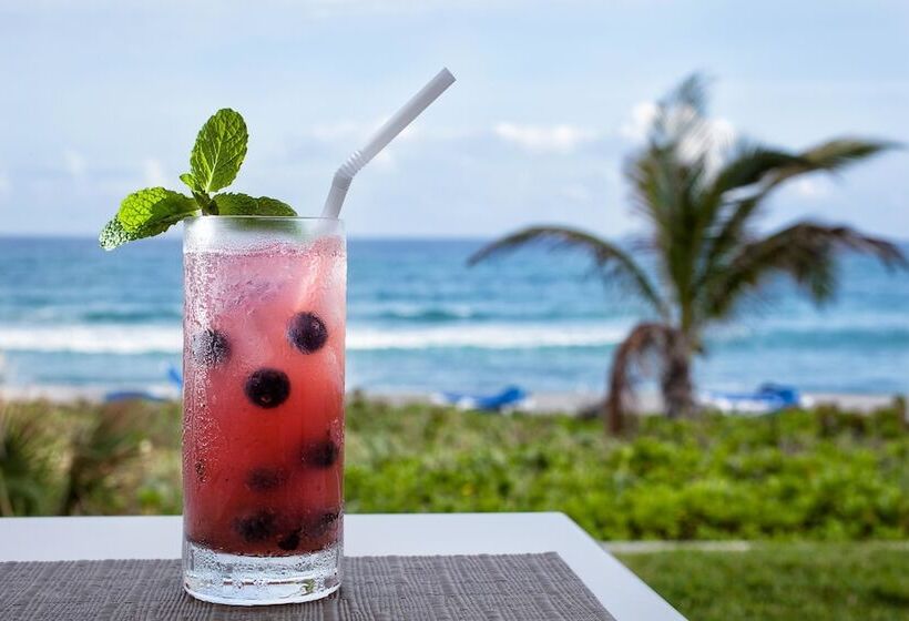 Отель Delray Sands Resort