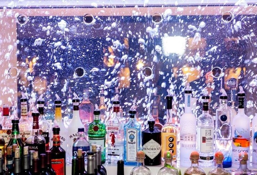 Отель Delray Sands Resort