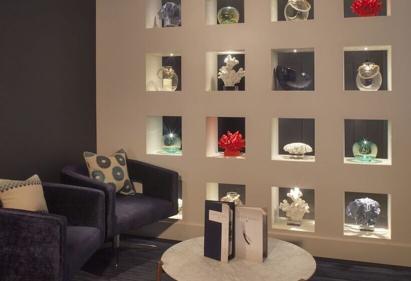 Отель Delray Sands Resort