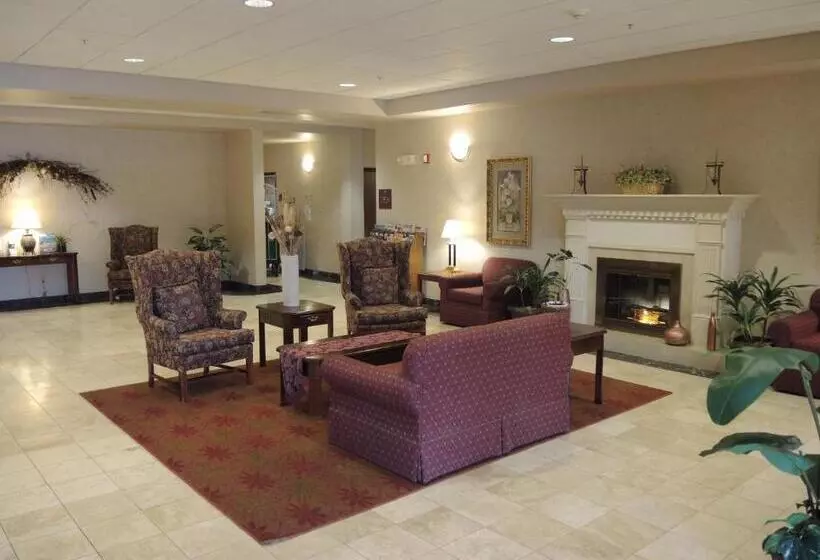 בית מלון כפרי Evergreen Inn & Suites