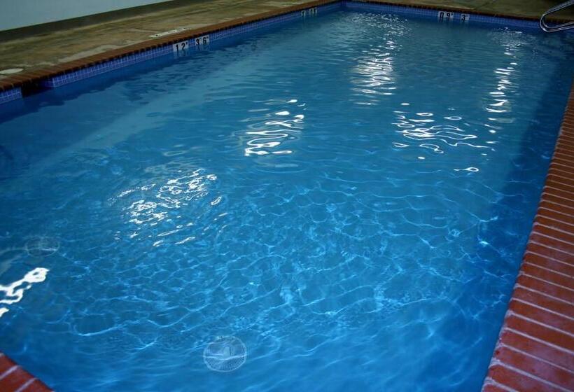 Otel Evergreen Inn & Suites