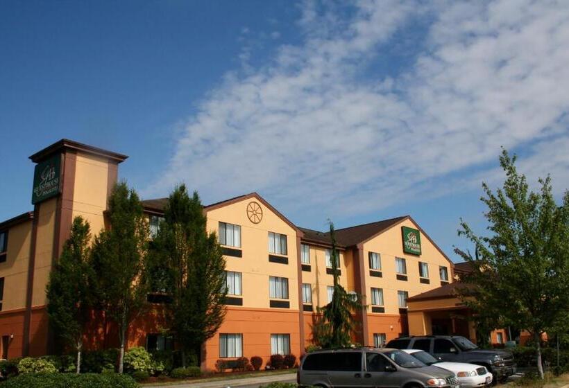 Otel Evergreen Inn & Suites