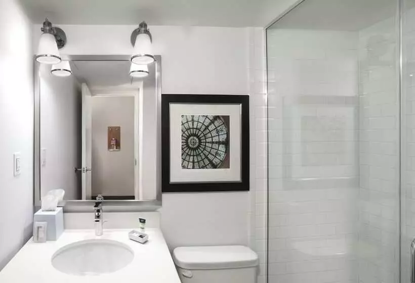 ホテル Doubletree By Hilton Manhattan, Ks