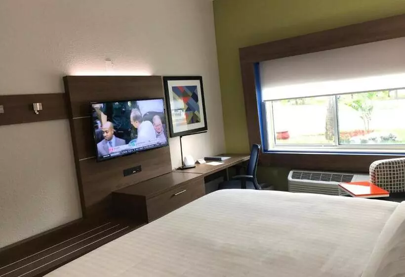 هتل Holiday Inn Express   Naples South   I 75, An Ihg