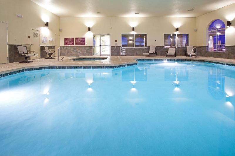 Holiday Inn Express Hotel & Suites Farmington, An Ihg