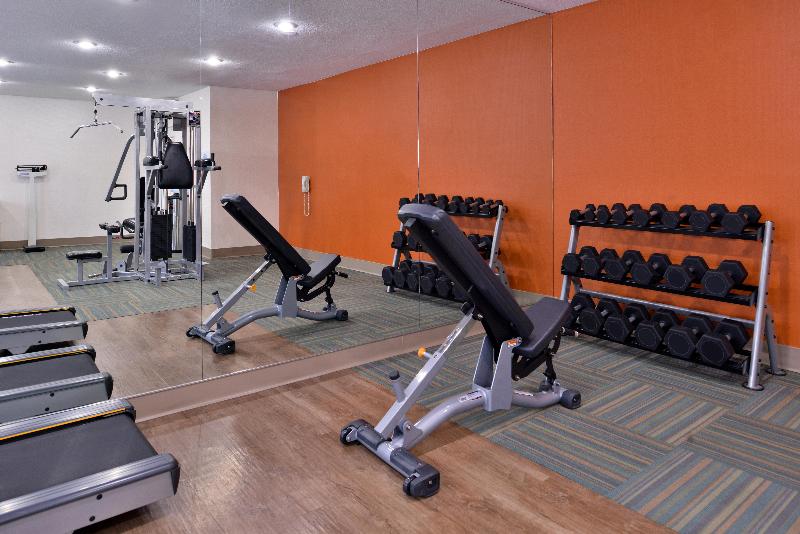 Holiday Inn Express Hotel & Suites Farmington, An Ihg