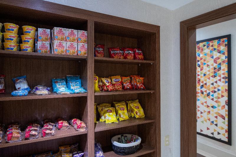 هتل Holiday Inn Express Arlington Interstate 20 Parks Mall, An Ihg