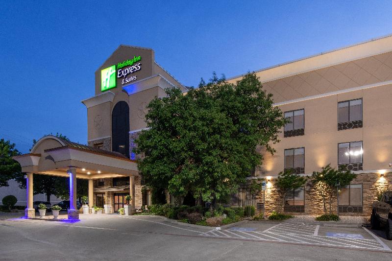 هتل Holiday Inn Express Arlington Interstate 20 Parks Mall, An Ihg