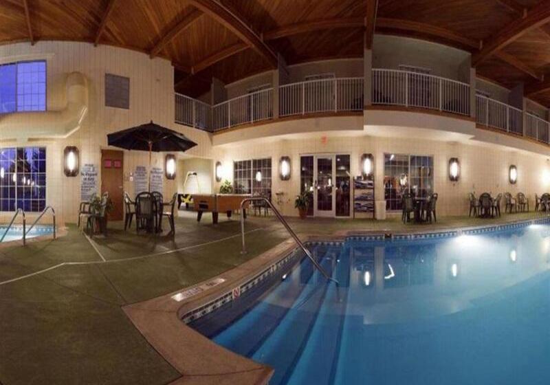 فندق Holiday Inn Express Grand Rapids Southwest, An Ihg