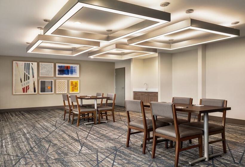 فندق Holiday Inn Express Washington By Ihg