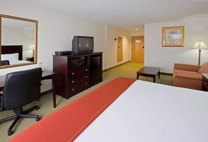 בית מלון כפרי Holiday Inn Express Washington By Ihg