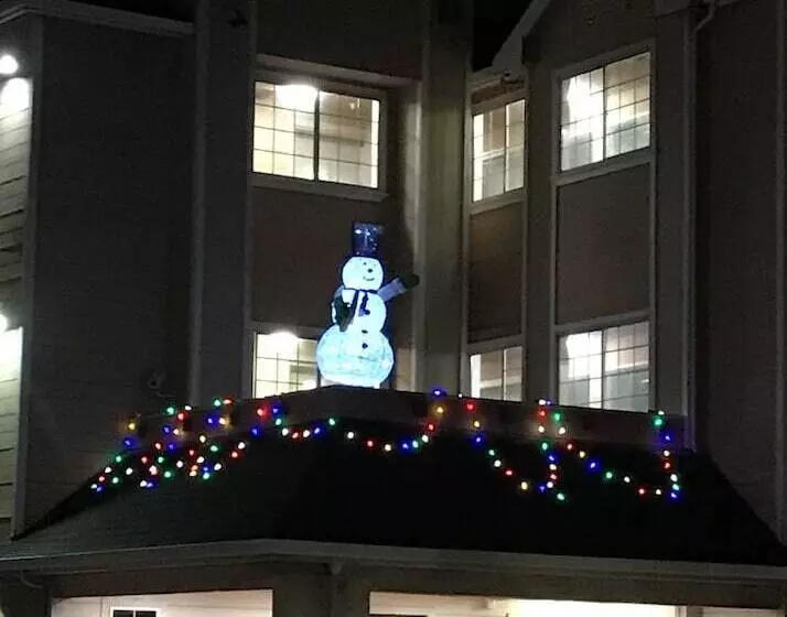 Отель Howard Johnson By Wyndham Salinas