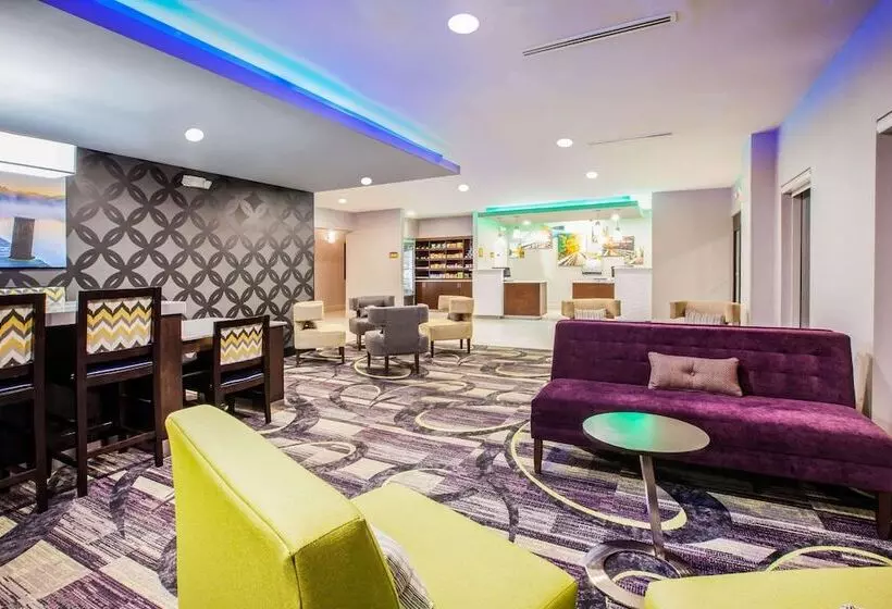 호텔 La Quinta Inn And Suites By Wyndham Elkhart