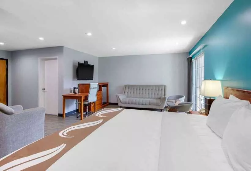 هتل Quality Inn Near Hollywood Walk Of Fame