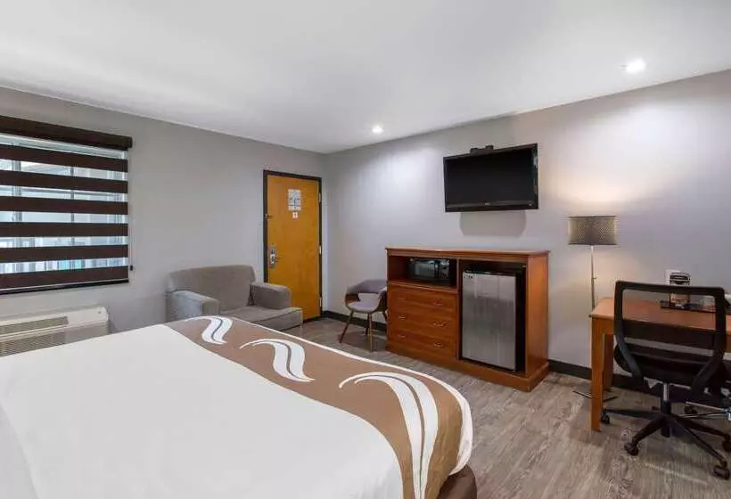 هتل Quality Inn Near Hollywood Walk Of Fame