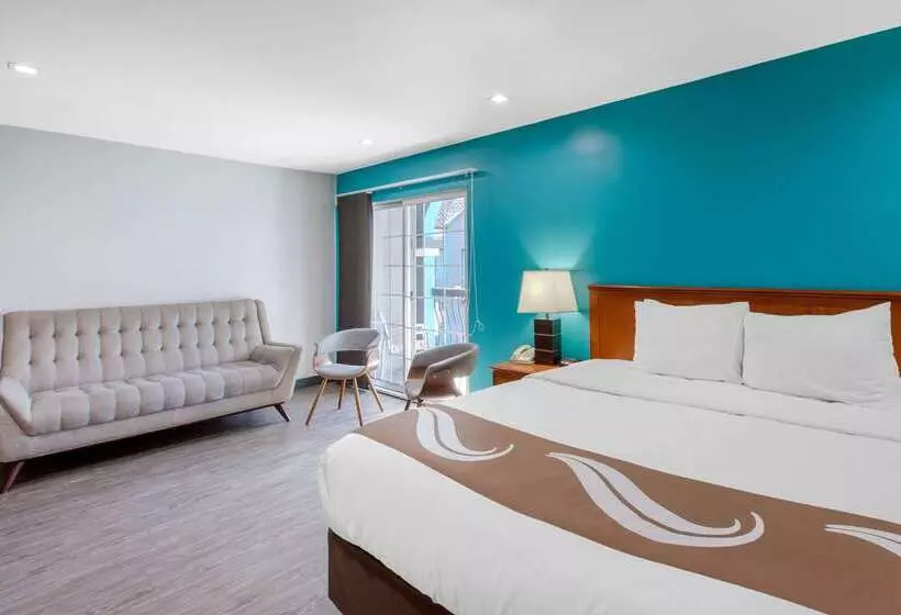هتل Quality Inn Near Hollywood Walk Of Fame