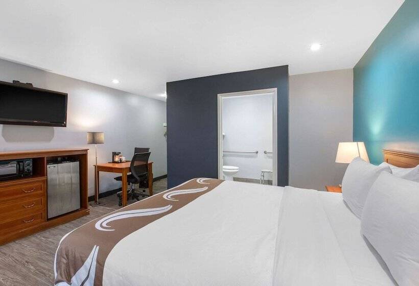 בית מלון כפרי Quality Inn Near Hollywood Walk Of Fame