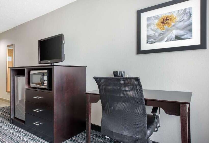 Отель Quality Inn & Suites Brownsburg Indianapolis West