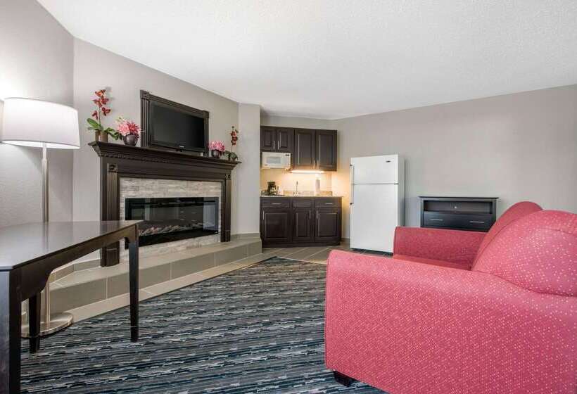 Отель Quality Inn & Suites Brownsburg Indianapolis West