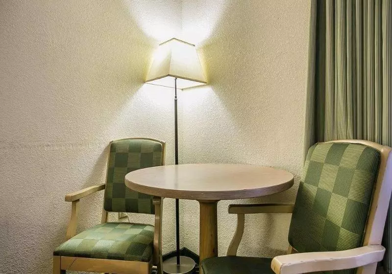 Отель Quality Inn Sumter