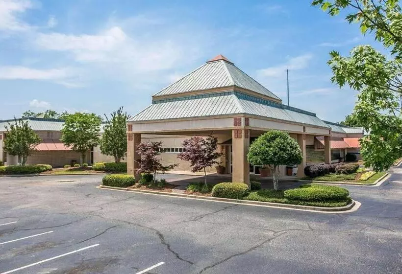 Отель Quality Inn Sumter