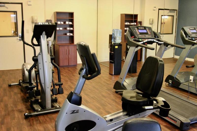 فندق Red Roof Inn Plus+ Dallas   Addison