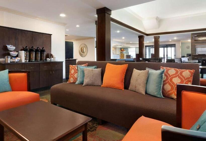 فندق Spring Lake Inn & Suites   Fayetteville