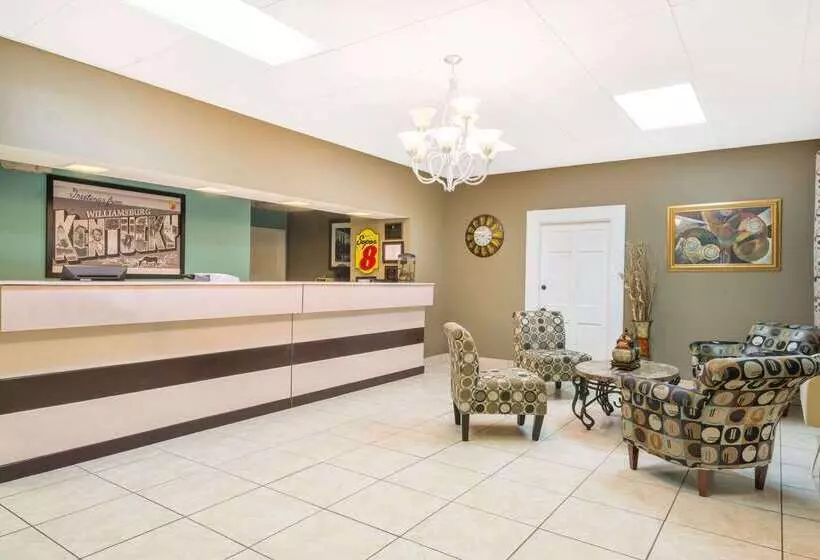 Hotel Super 8 By Wyndham Williamsburg