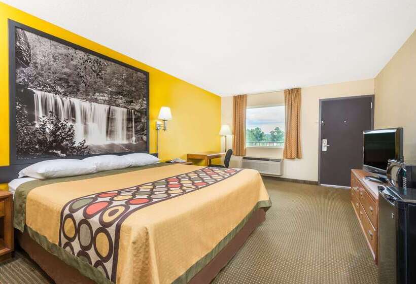 فندق Super 8 By Wyndham Williamsburg