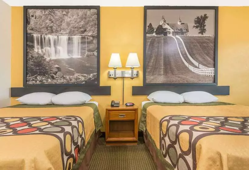 Hotel Super 8 By Wyndham Williamsburg